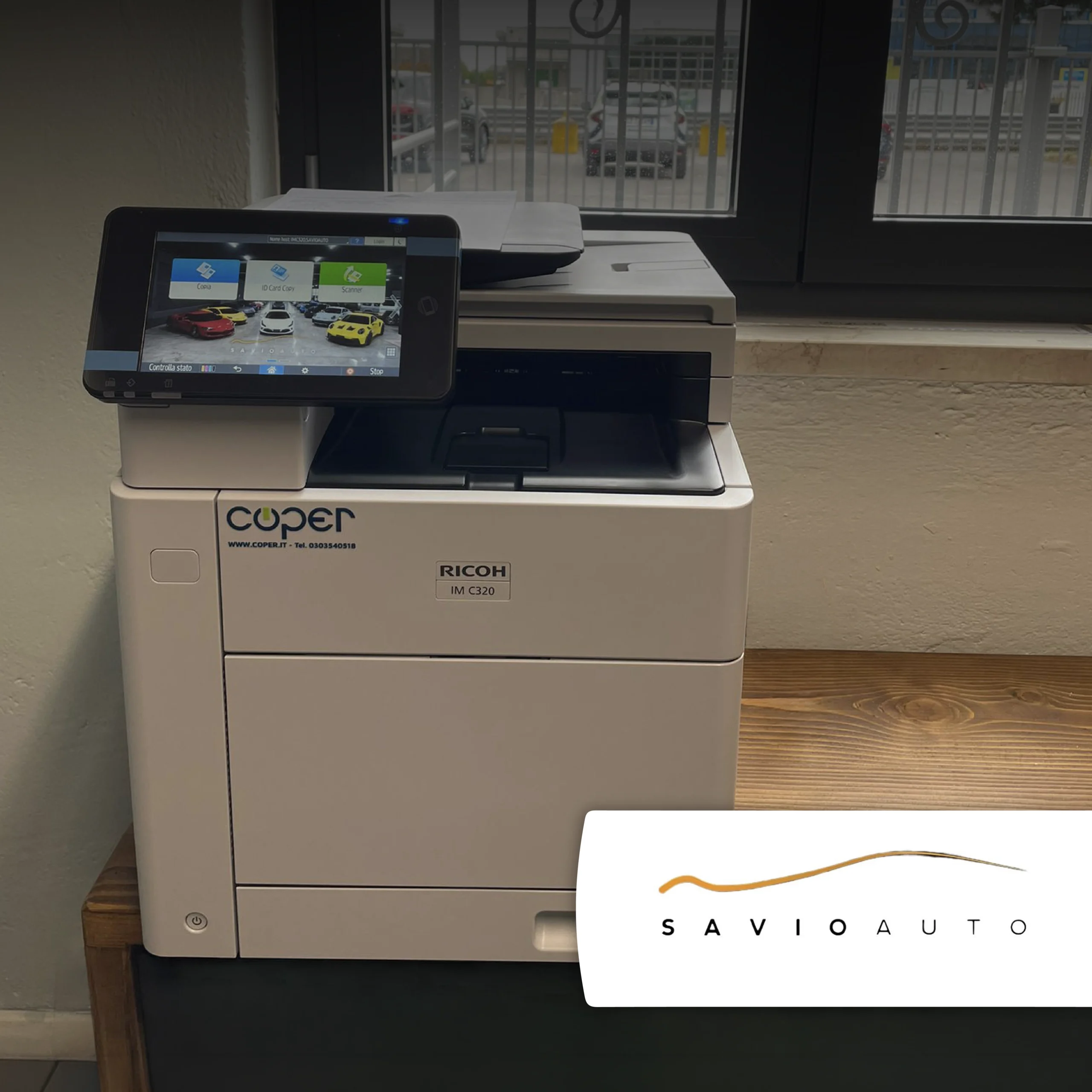 Multifunzione Ricoh IM C320F fornita da Coper a Savio Auto per la gestione di stampa, copia e scansione in ufficio.